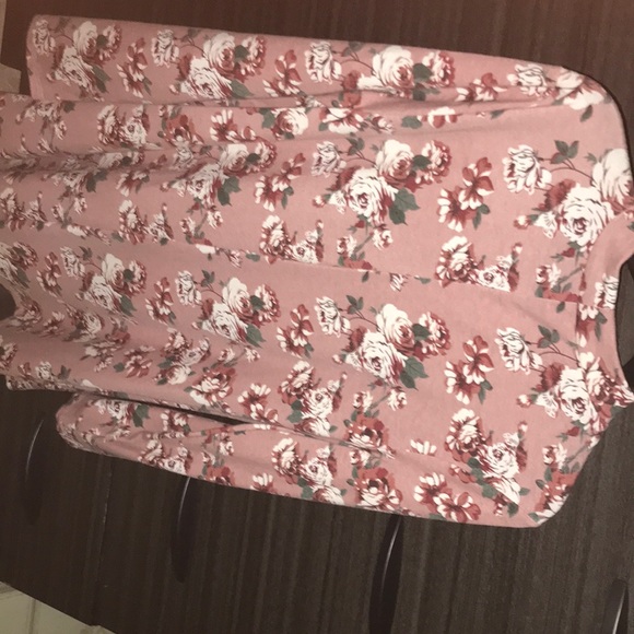 Flower dress - Picture 3 of 3